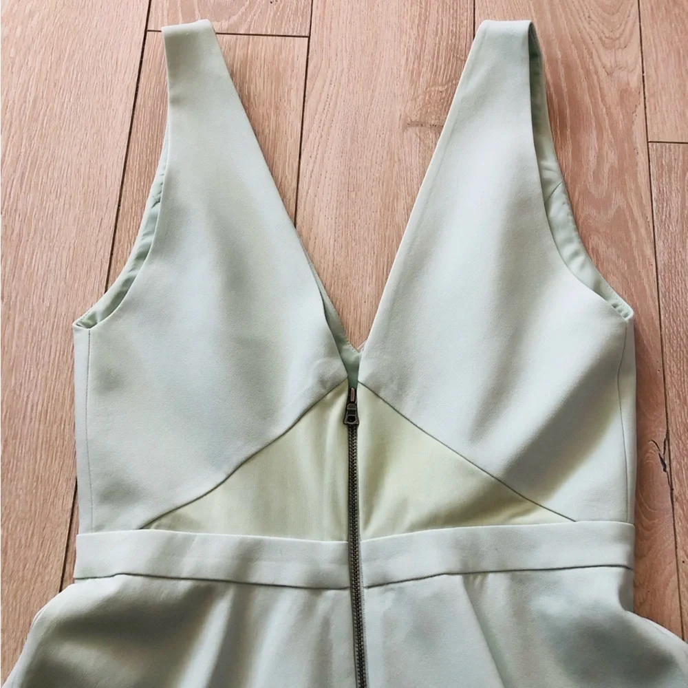 Alice + Olivia Nina Fit & Flare Dress in Mint Green Size 6 - Picture 7 of 14